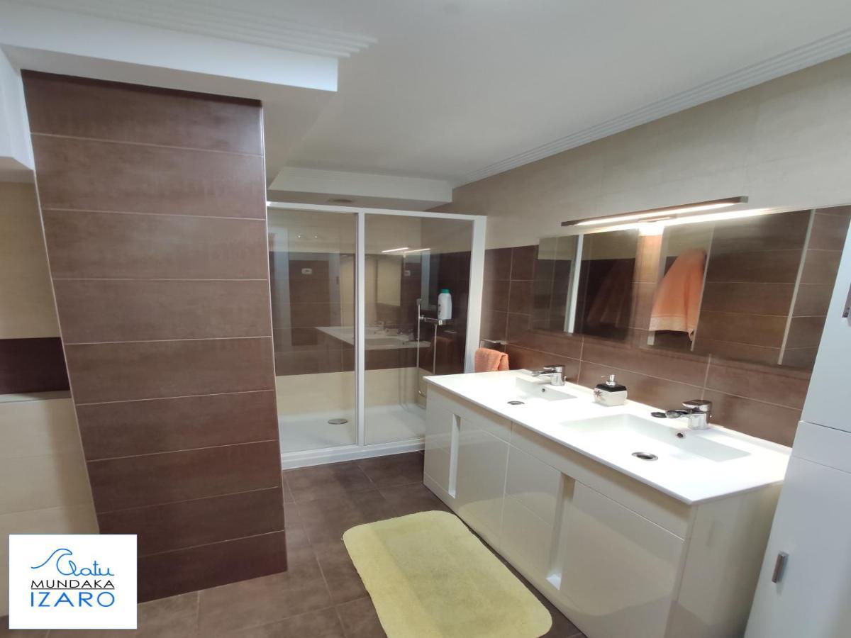 Izaro Appartement *
