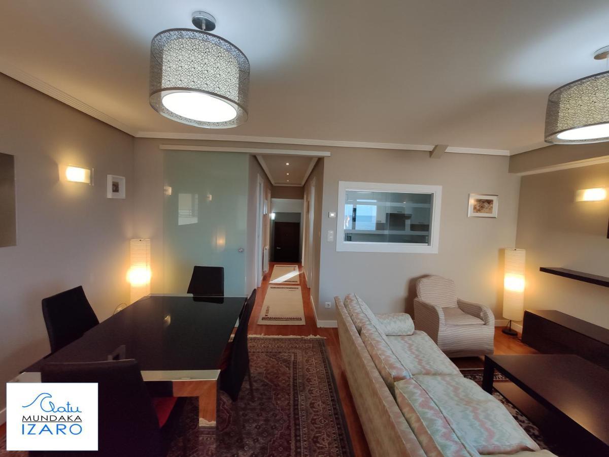 Apartament Izaro *