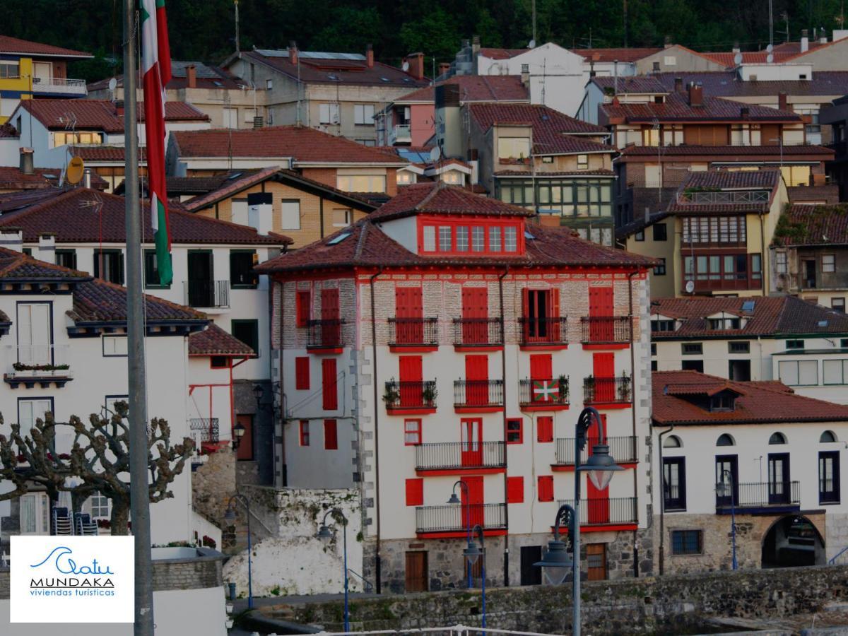 Izaro Apartament *